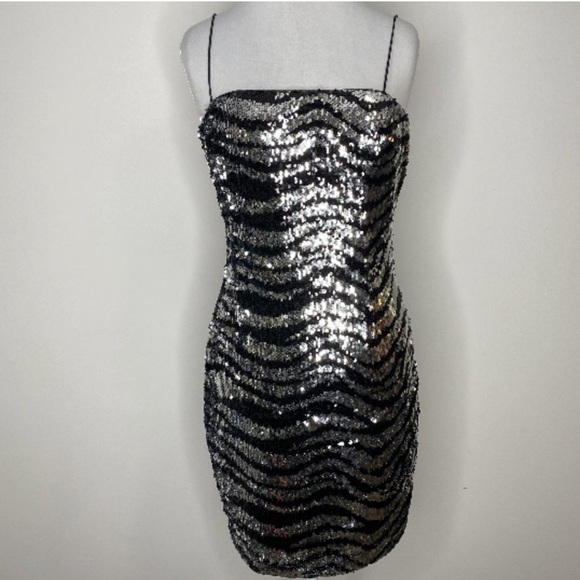 ZEBRA SEQUINED COCKTAIL DRESS - Picture 4 of 6